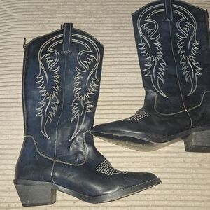 SHEIN Navy Heeled Boots with White Stitching